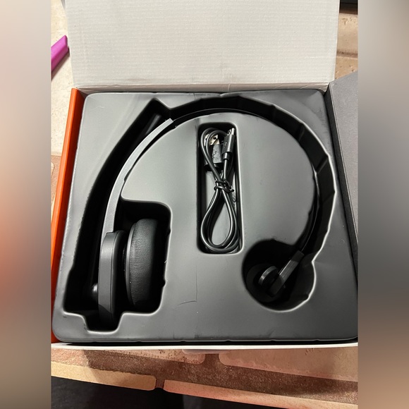 Taotronics Wireless Mono Headset - New! - Picture 3 of 3